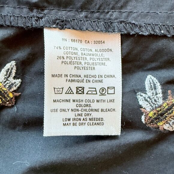 Anthro HD in Paris Embroidered Winnie Bee Sleeveless Button Down Top in Black 6 - Picture 6 of 9